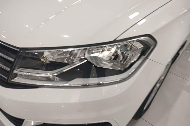 Used Volkswagen Santana 2019 1.5L Automatic Comfort Edition China VI Standard Left Front Headlight