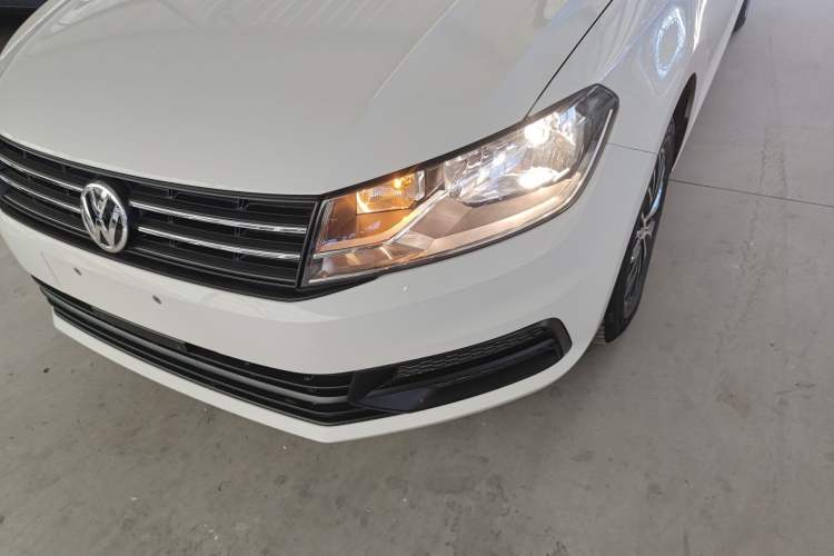 Used Volkswagen Santana 2019 1.5L Manual Fashion Edition China VI Standard Left Front Headlight