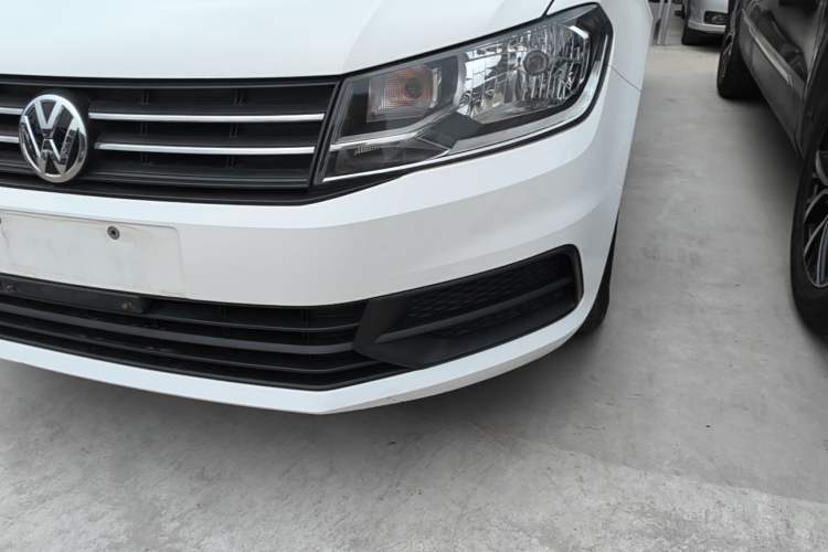 Used Volkswagen Santana 2019 1.5L Manual Fashion Edition China VI Standard Left Front Headlight
