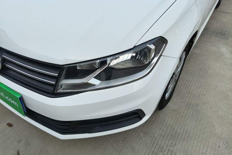 Used Volkswagen Santana 2019 1.5L Manual Fashion Edition China VI Standard Left Front Headlight