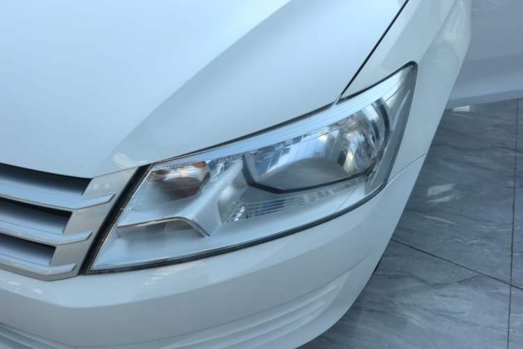 Used Volkswagen Santana 2019 1.5L Manual Fashion Edition China VI Standard Left Front Headlight