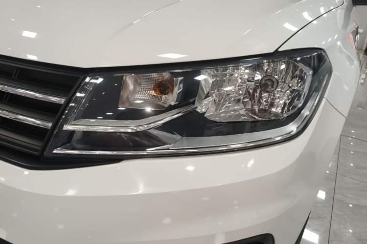 Used Volkswagen Santana 2019 1.5L Manual Fashion Edition China VI Standard Left Front Headlight