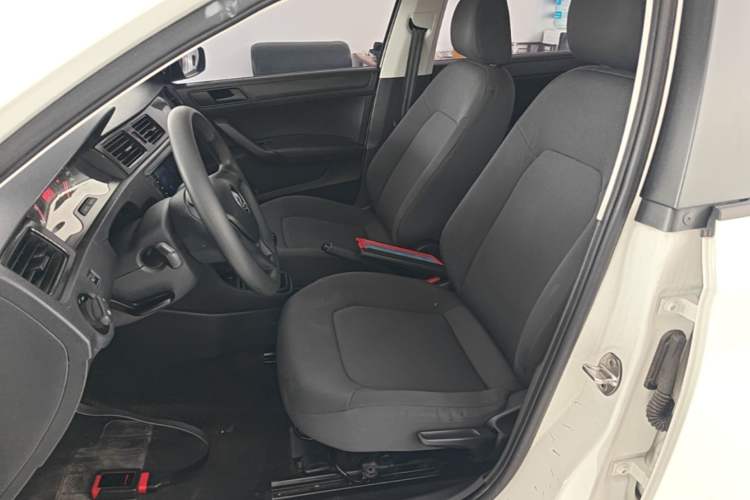 Used Volkswagen Santana 2019 1.5L Manual Fashion Edition China VI Standard Left Front Seat