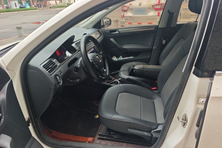 Used Volkswagen Santana 2019 1.5L Automatic Comfort Edition China V Standard Left Front Seat