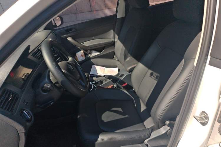 Used Volkswagen Santana 2019 1.5L Manual Fashion Edition China VI Standard Left Front Seat
