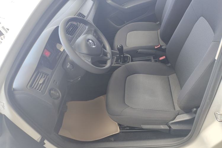 Used Volkswagen Santana 2019 1.5L Manual Fashion Edition China VI Standard Left Front Seat