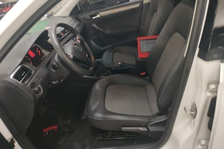 Used Volkswagen Santana 2019 1.5L Automatic Comfort Edition China VI Standard Left Front Seat