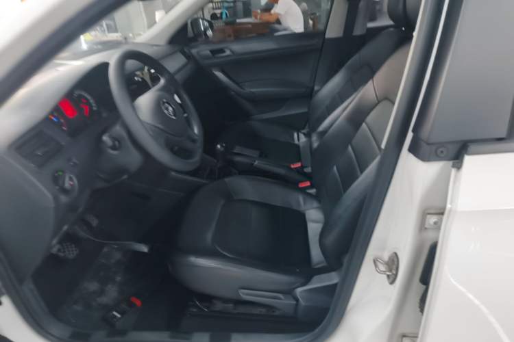 Used Volkswagen Santana 2019 1.5L Manual Fashion Edition China VI Standard Left Front Seat