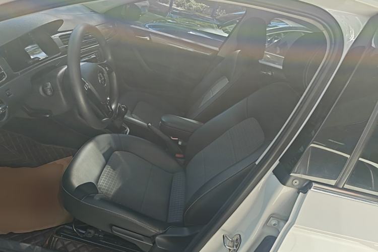 Used Volkswagen Santana 2019 1.5L Manual Comfort Edition China VI Standard Left Front Seat
