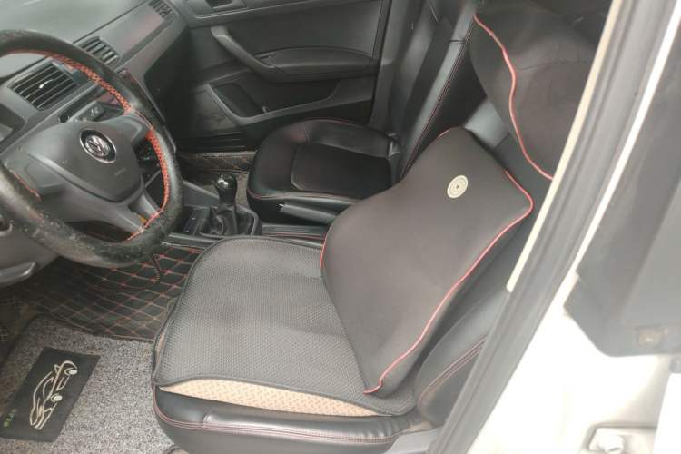 Used Volkswagen Santana 2019 1.5L Manual Fashion Edition China VI Standard Left Front Seat