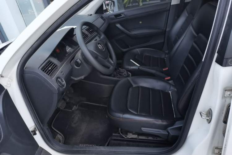 Used Volkswagen Santana 2019 1.5L Automatic Fashion Edition China VI Left Front Seat