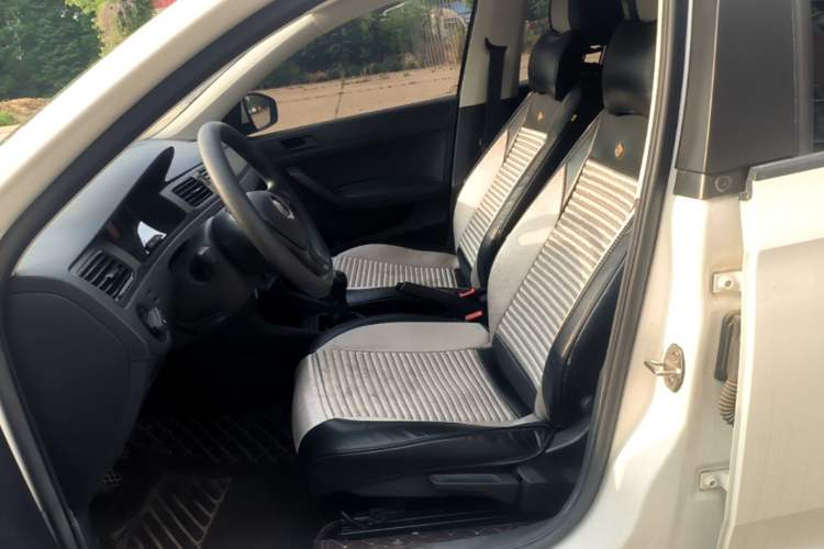 Used Volkswagen Santana 2019 1.5L Manual Fashion Edition China VI Standard Left Front Seat