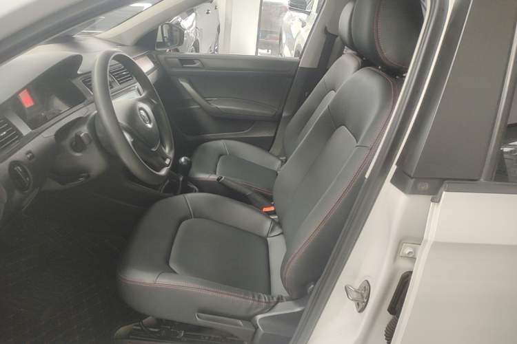 Used Volkswagen Santana 2019 1.5L Manual Fashion Edition China VI Standard Left Front Seat