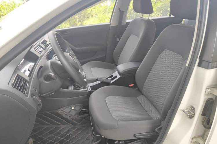 Used Volkswagen Santana 2019 1.5L Automatic Fashion Edition China VI Left Front Seat