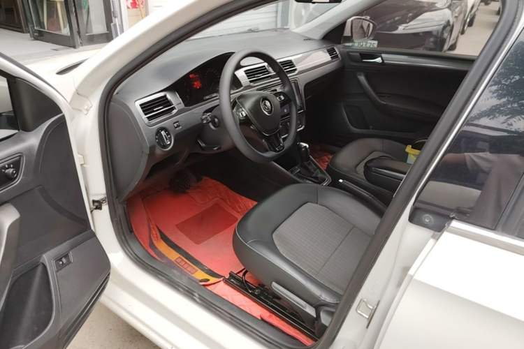 Used Volkswagen Santana 2019 1.5L Automatic Comfort Edition China VI Standard Left Front Seat