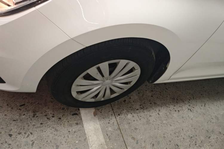 Used Volkswagen Santana 2019 1.5L Automatic Fashion Edition China VI Left Front Wheel Hub