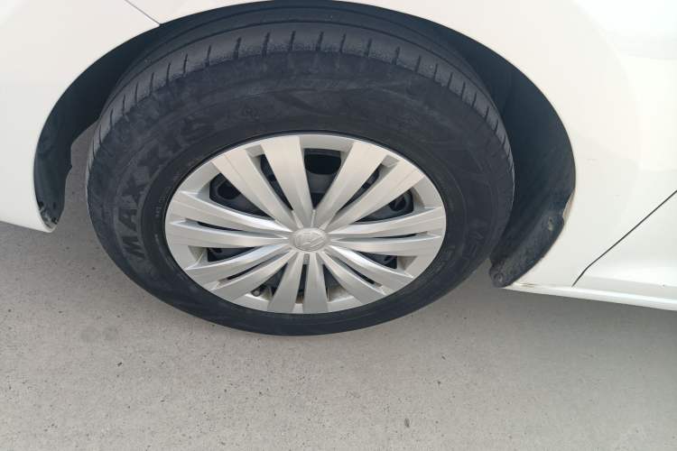 Used Volkswagen Santana 2019 1.5L Automatic Fashion Edition China VI Left Front Wheel Hub
