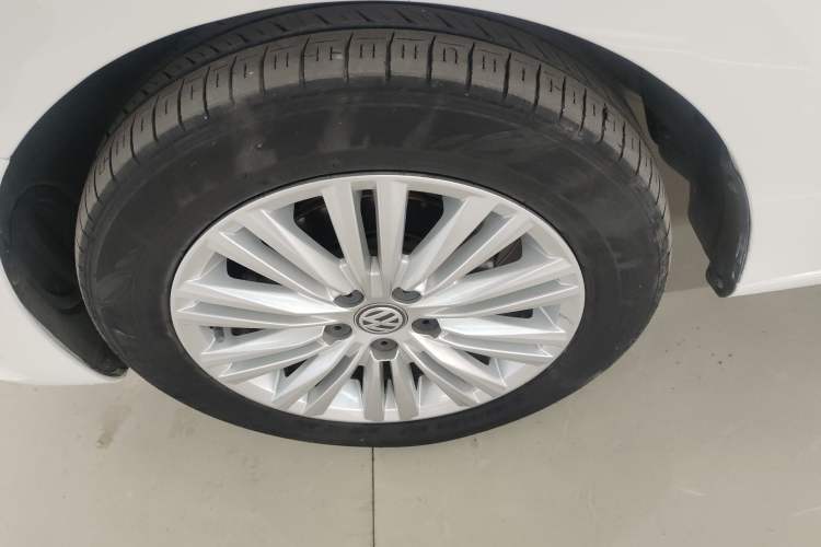 Used Volkswagen Santana 2019 1.5L Automatic Comfort Edition China VI Standard Left Front Wheel Hub