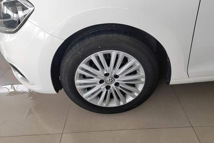 Used Volkswagen Santana 2019 1.5L Automatic Comfort Edition China VI Standard Left Front Wheel Hub