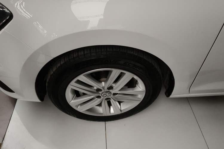 Used Volkswagen Santana 2019 Haona 1.5L Automatic Fashion Edition China VI Standard Left Front Wheel Hub