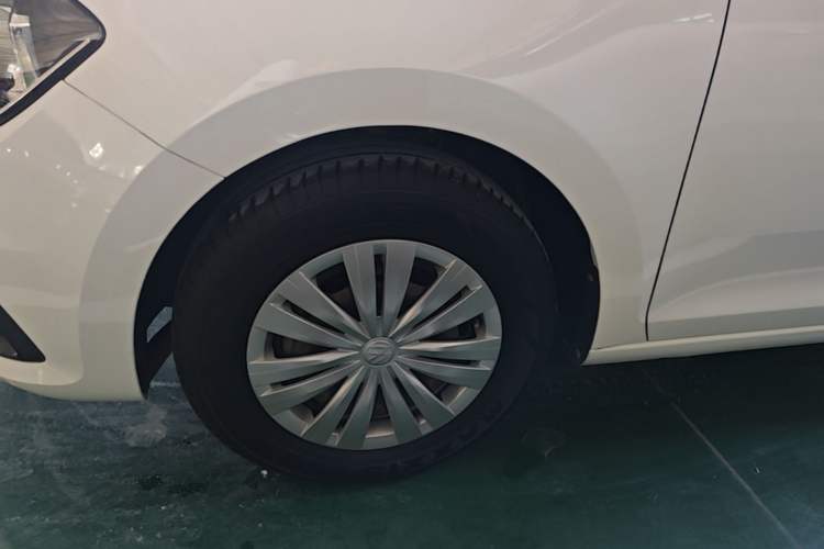 Used Volkswagen Santana 2019 1.5L Automatic Fashion Edition China VI Left Front Wheel Hub