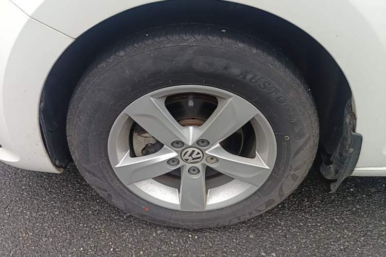 Used Volkswagen Santana 2019 1.5L Automatic Fashion Edition China VI Left Front Wheel Hub