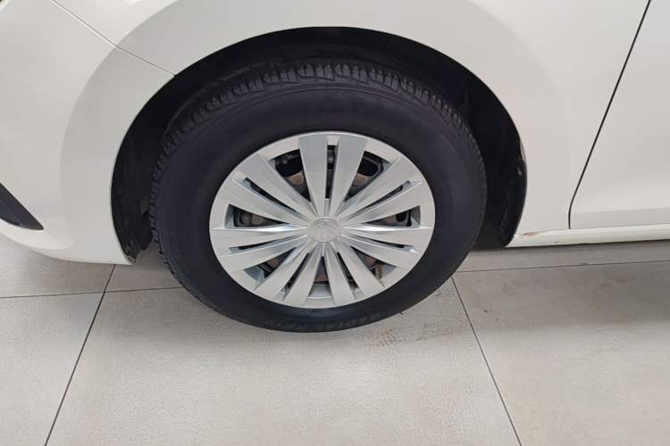 Used Volkswagen Santana 2019 1.5L Automatic Fashion Edition China VI Left Front Wheel Hub