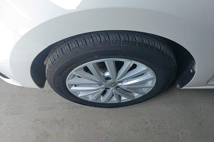 Used Volkswagen Santana 2019 Haval H6 1.5L Automatic Comfort Edition China VI Standard Left Front Wheel Hub