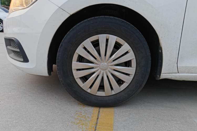 Used Volkswagen Santana 2019 1.5L Automatic Fashion Edition China VI Left Front Wheel Hub