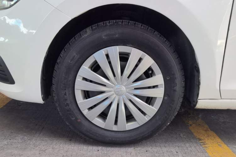 Used Volkswagen Santana 2019 1.5L Automatic Fashion Edition China VI Left Front Wheel Hub