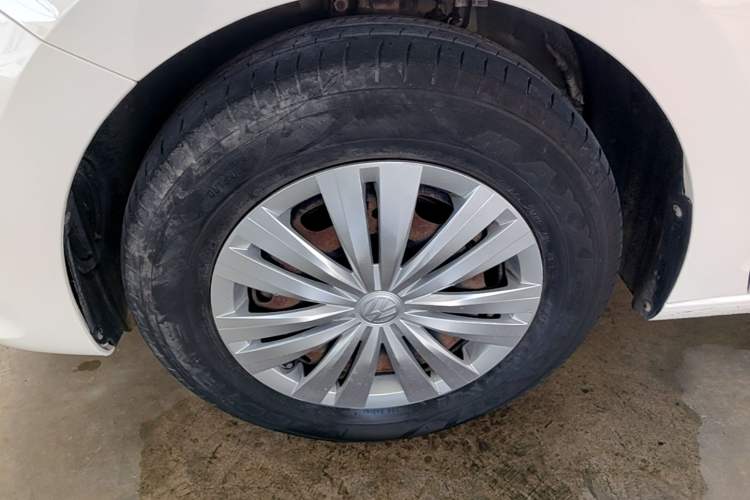 Used Volkswagen Santana 2019 1.5L Automatic Fashion Edition China VI Left Front Wheel Hub