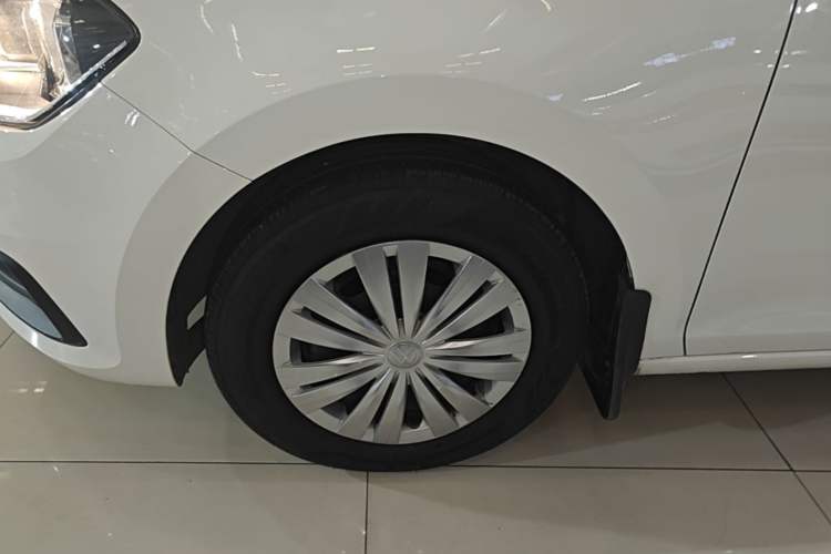 Used Volkswagen Santana 2019 1.5L Automatic Fashion Edition China VI Left Front Wheel Hub