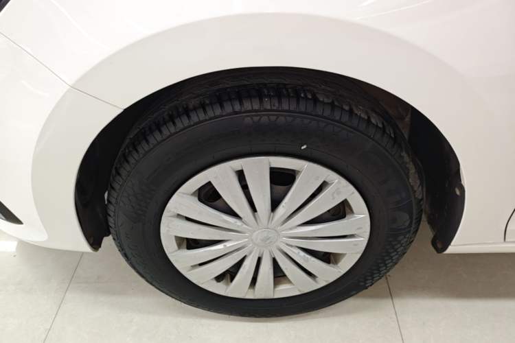 Used Volkswagen Santana 2019 1.5L Automatic Fashion Edition China VI Left Front Wheel Hub