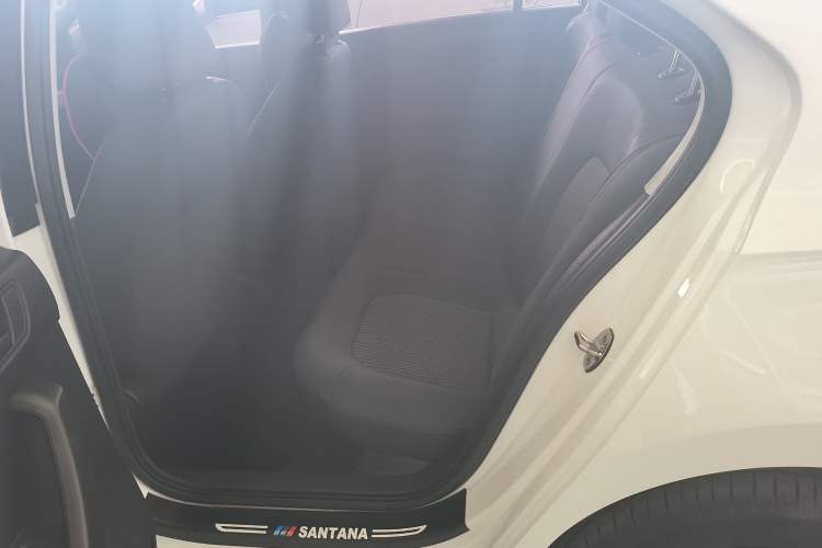 Used Volkswagen Santana 2019 1.5L Automatic Fashion Edition China VI Left Rear Seat
