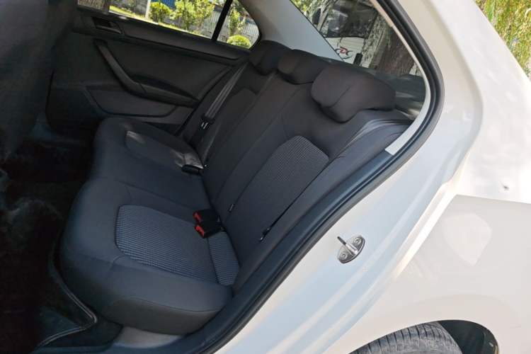 Used Volkswagen Santana 2019 1.5L Automatic Fashion Edition China VI Left Rear Seat