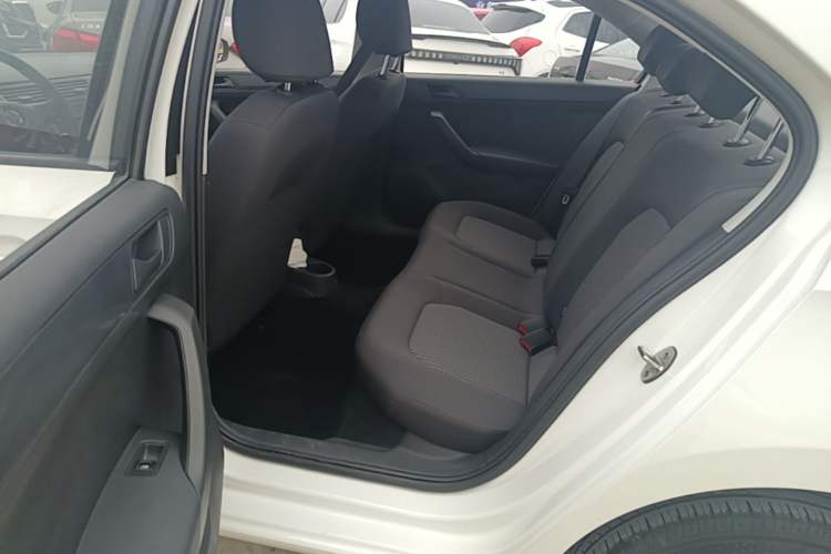Used Volkswagen Santana 2019 1.5L Automatic Fashion Edition China VI Left Rear Seat