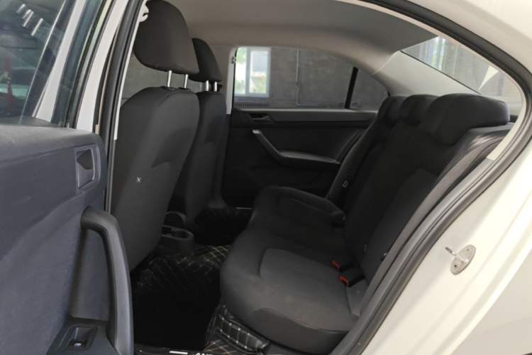 Used Volkswagen Santana 2019 1.5L Automatic Fashion Edition China VI Left Rear Seat