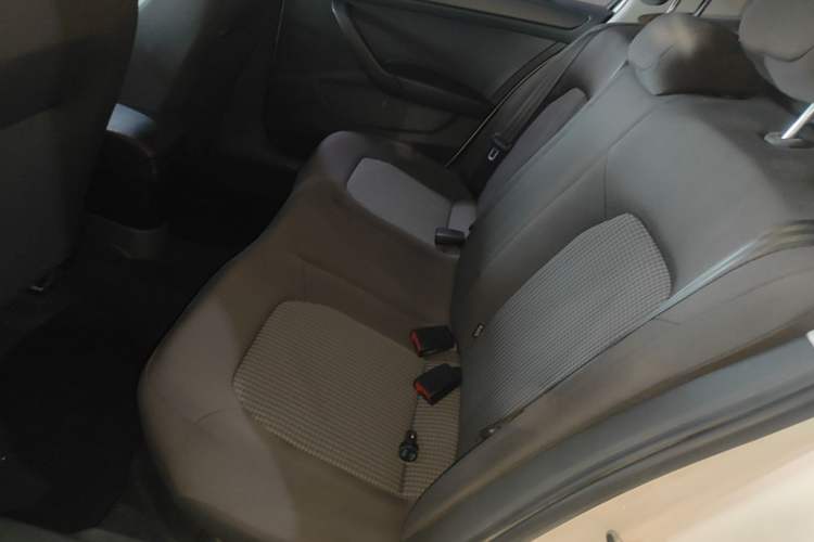 Used Volkswagen Santana 2019 1.5L Manual Fashion Edition China VI Standard Left Rear Seat