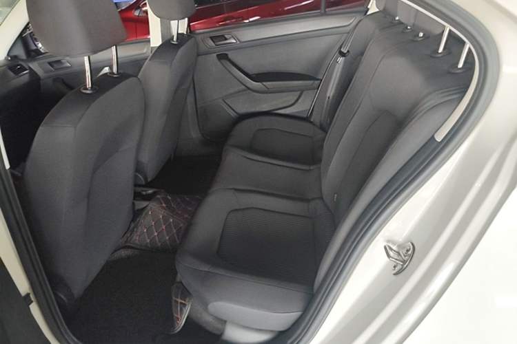Used Volkswagen Santana 2019 1.5L Automatic Fashion Edition China VI Left Rear Seat