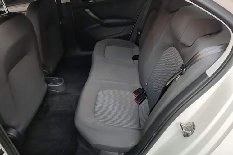 Used Volkswagen Santana 2019 1.5L Manual Fashion Edition China VI Standard Left Rear Seat