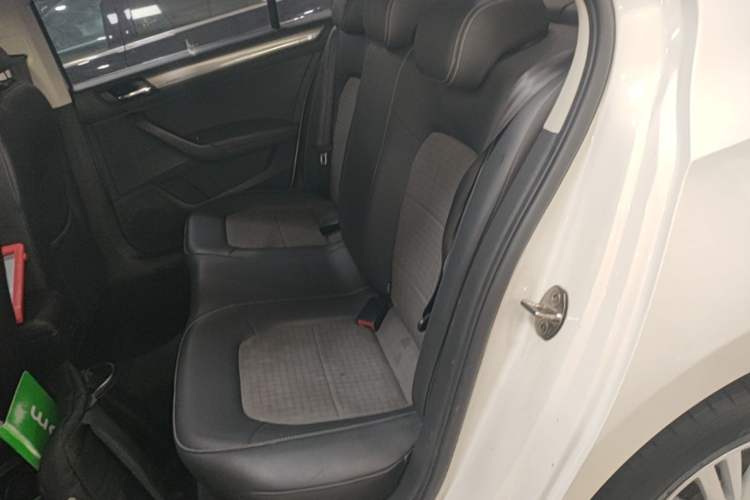 Used Volkswagen Santana 2019 1.5L Automatic Comfort Edition China VI Standard Left Rear Seat