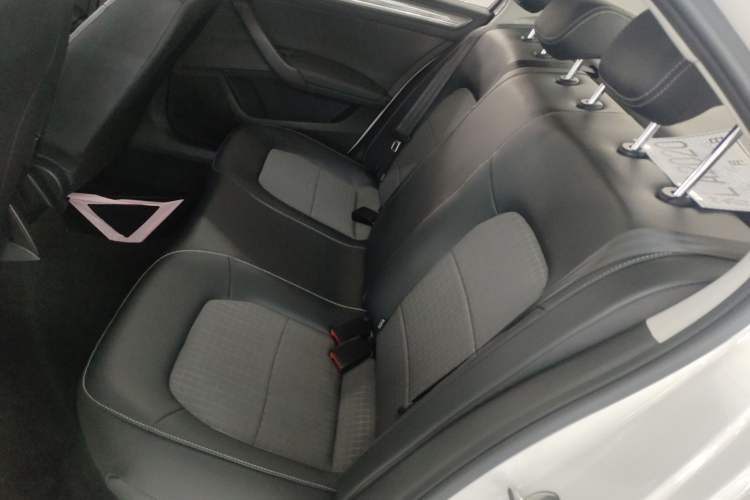 Used Volkswagen Santana 2019 1.5L Automatic Comfort Edition China VI Standard Left Rear Seat
