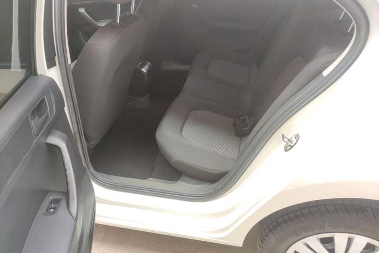 Used Volkswagen Santana 2019 1.5L Automatic Fashion Edition China VI Left Rear Seat