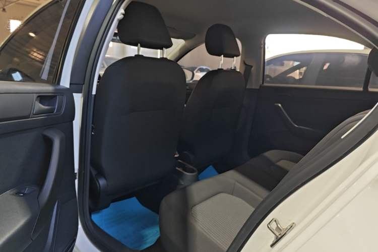 Used Volkswagen Santana 2019 1.5L Automatic Fashion Edition China VI Left Rear Seat