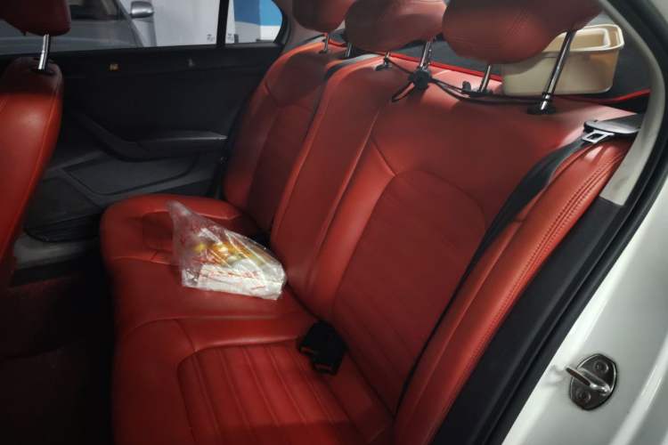 Used Volkswagen Santana 2019 1.5L Automatic Fashion Edition China VI Left Rear Seat
