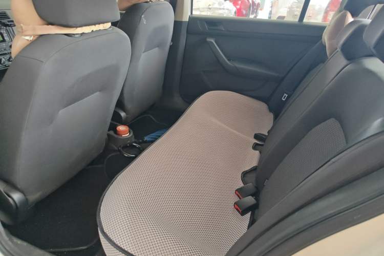 Used Volkswagen Santana 2019 1.5L Automatic Fashion Edition China VI Left Rear Seat