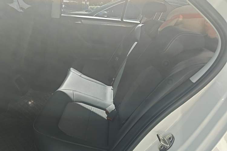 Used Volkswagen Santana 2019 1.5L Manual Comfort Edition China VI Standard Left Rear Seat