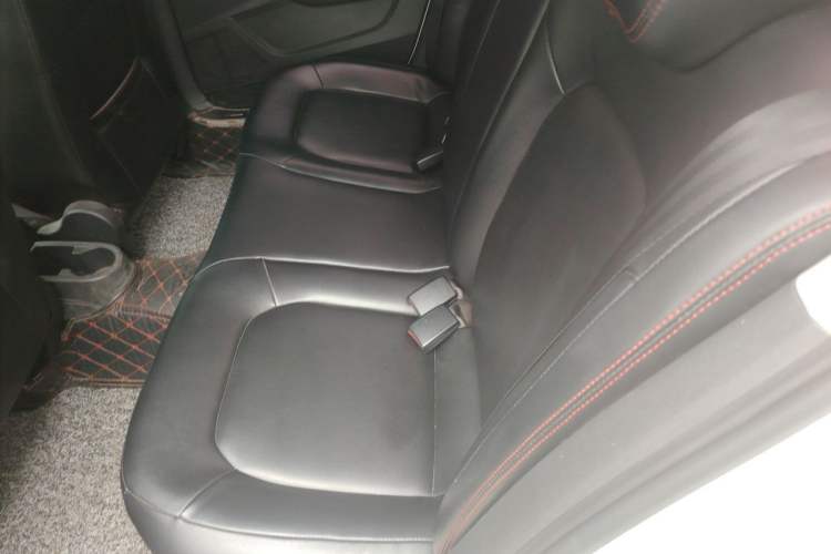Used Volkswagen Santana 2019 1.5L Manual Fashion Edition China VI Standard Left Rear Seat