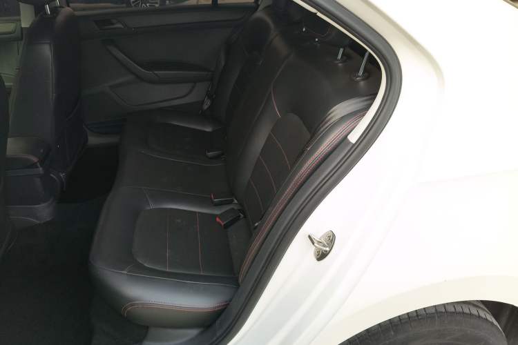 Used Volkswagen Santana 2019 1.5L Manual Fashion Edition China VI Standard Left Rear Seat
