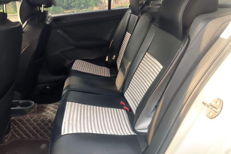 Used Volkswagen Santana 2019 1.5L Manual Fashion Edition China VI Standard Left Rear Seat